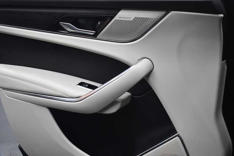 Jaguar F-PACE D200 MHEV R-Dynamic SE - U6198