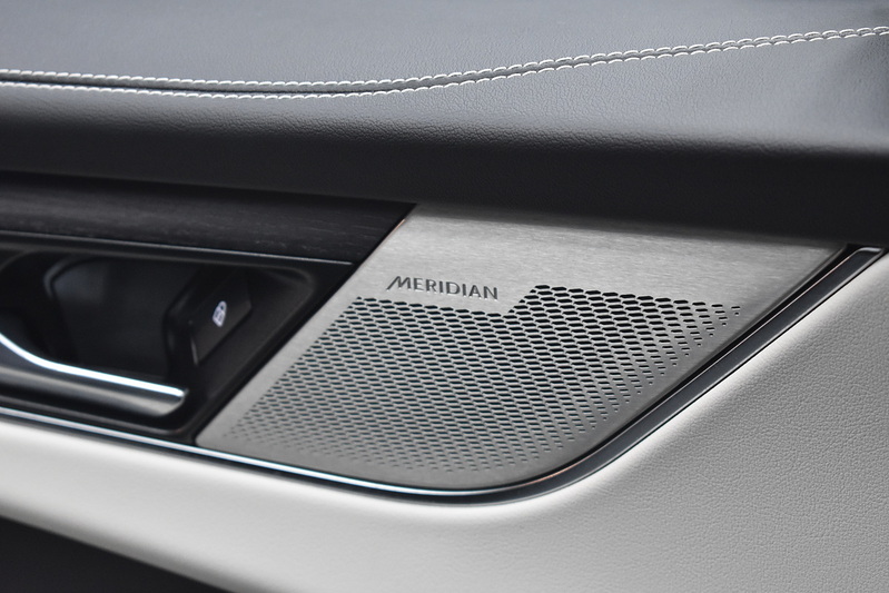 Jaguar F-PACE D200 MHEV R-Dynamic SE - U6198