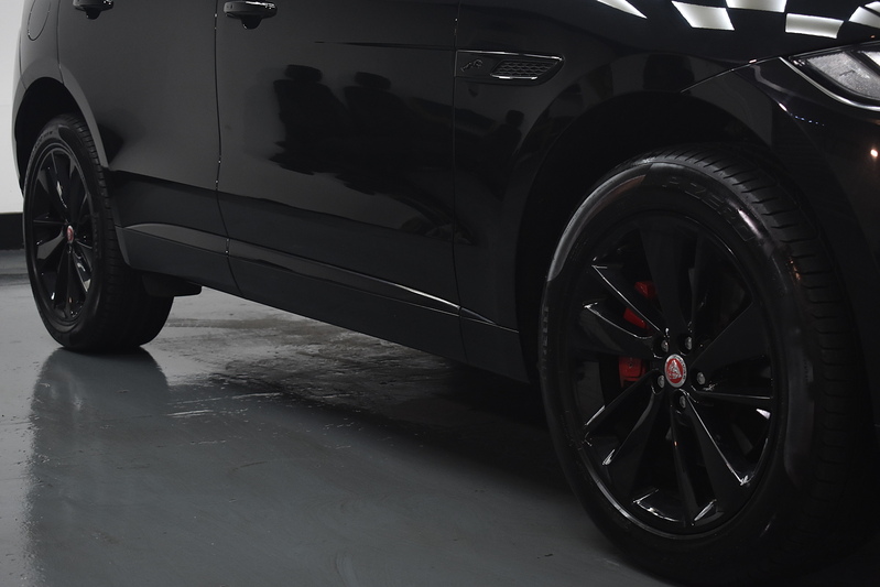 Jaguar F-PACE D200 MHEV R-Dynamic SE - U6198