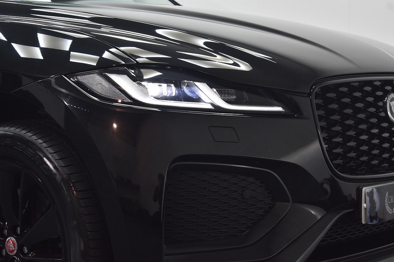 Jaguar F-PACE D200 MHEV R-Dynamic SE - U6198