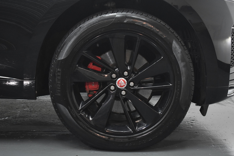 Jaguar F-PACE D200 MHEV R-Dynamic SE - U6198
