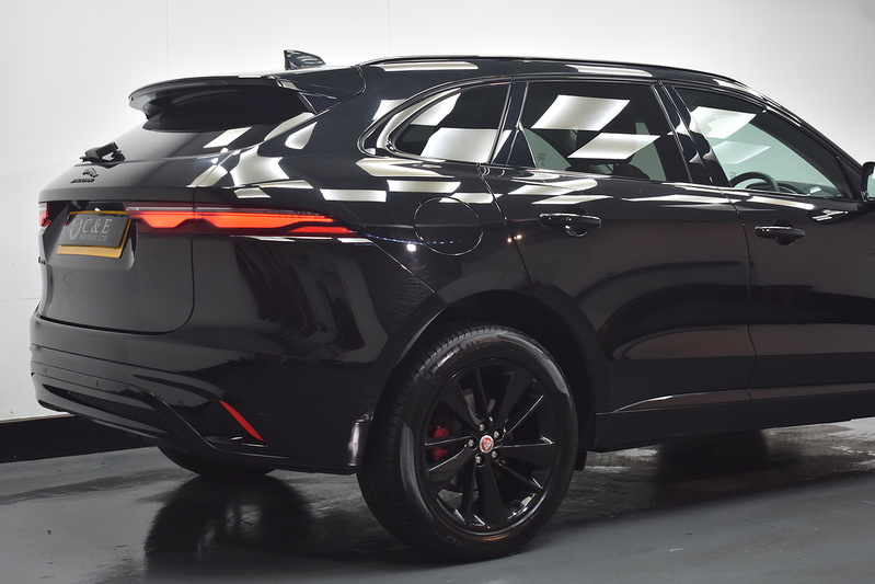 Jaguar F-PACE D200 MHEV R-Dynamic SE - U6198