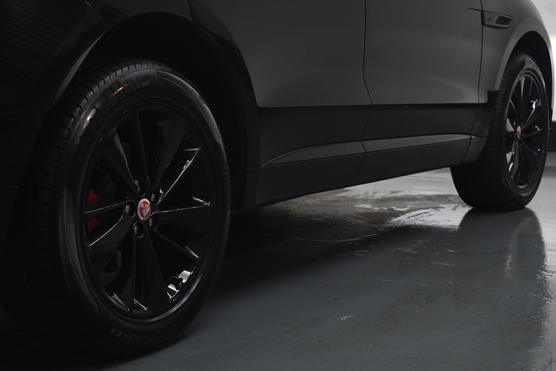 Jaguar F-PACE D200 MHEV R-Dynamic SE - U6198