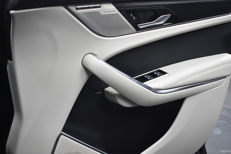 Jaguar F-PACE D200 MHEV R-Dynamic SE - U6198