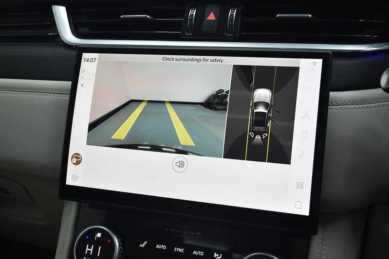 Jaguar F-PACE D200 MHEV R-Dynamic SE - U6198