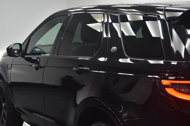 Land Rover Discovery Sport D165 MHEV Urban Edition - U6200