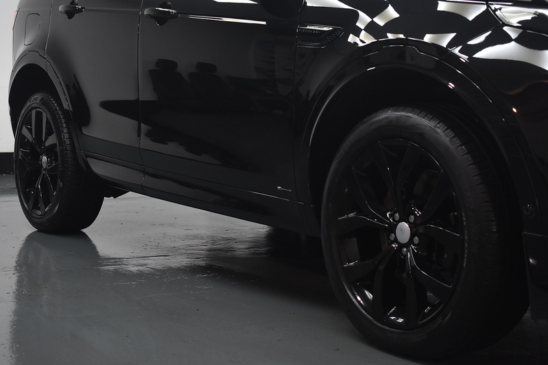 Land Rover Discovery Sport D165 MHEV Urban Edition - U6200