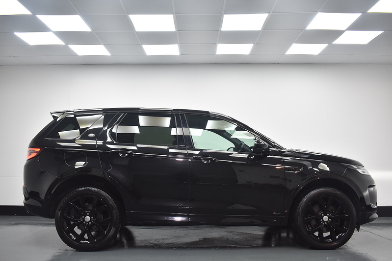Land Rover Discovery Sport D165 MHEV Urban Edition - U6200