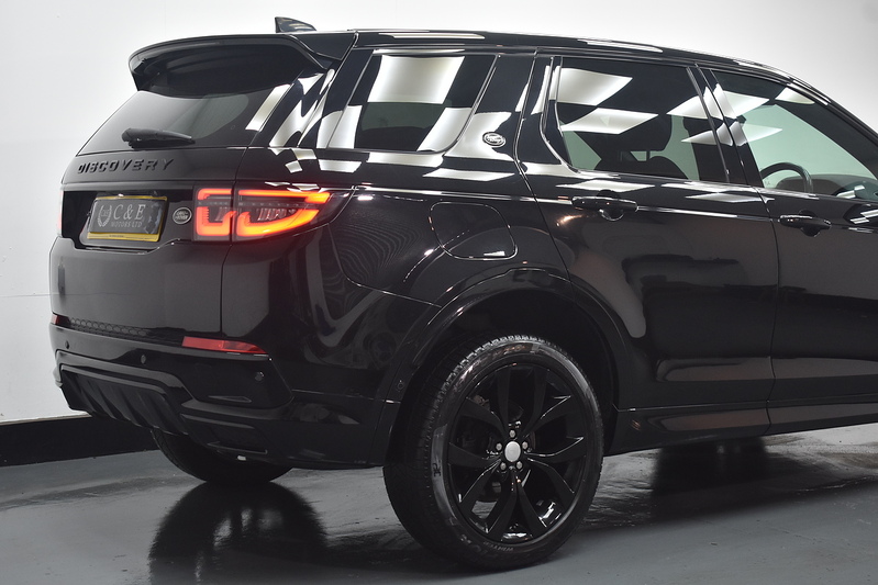 Land Rover Discovery Sport D165 MHEV Urban Edition - U6200