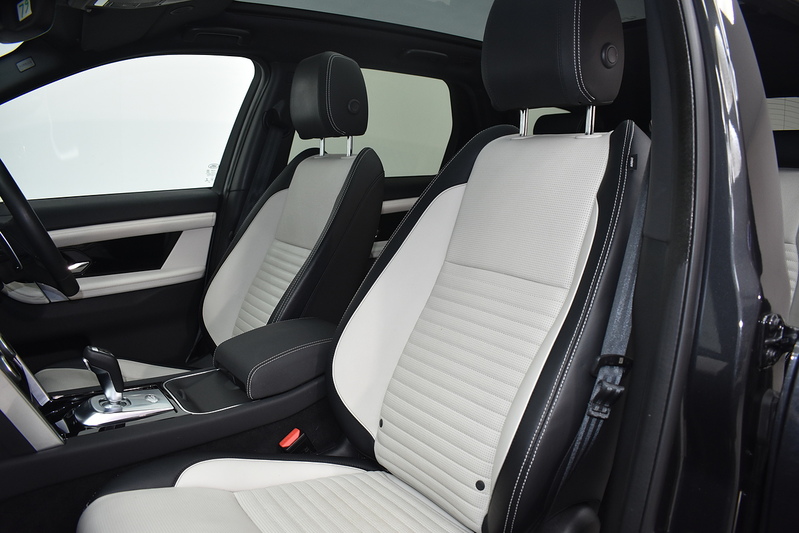 Land Rover Discovery Sport D165 MHEV Urban Edition - U6200