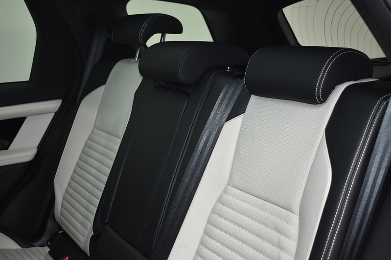 Land Rover Discovery Sport D165 MHEV Urban Edition - U6200