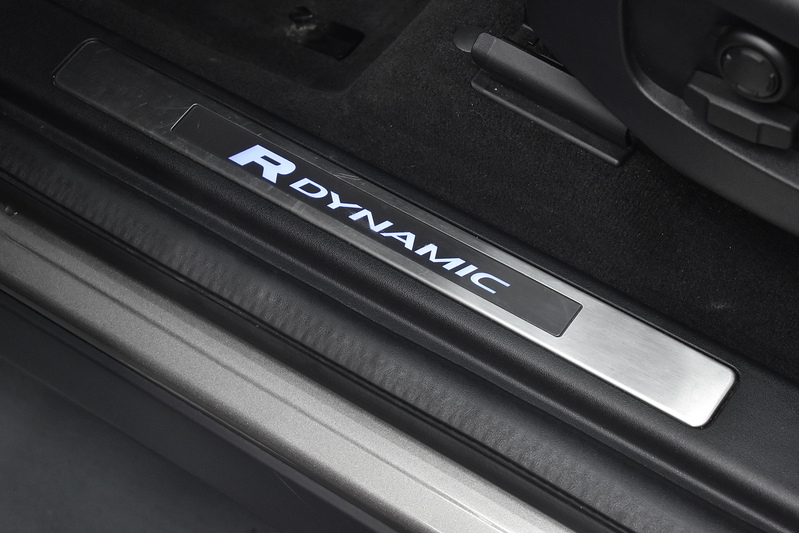 Land Rover Discovery Sport D240 MHEV R-Dynamic HSE - U6209