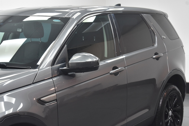 Land Rover Discovery Sport TD4 SE Tech - U6211