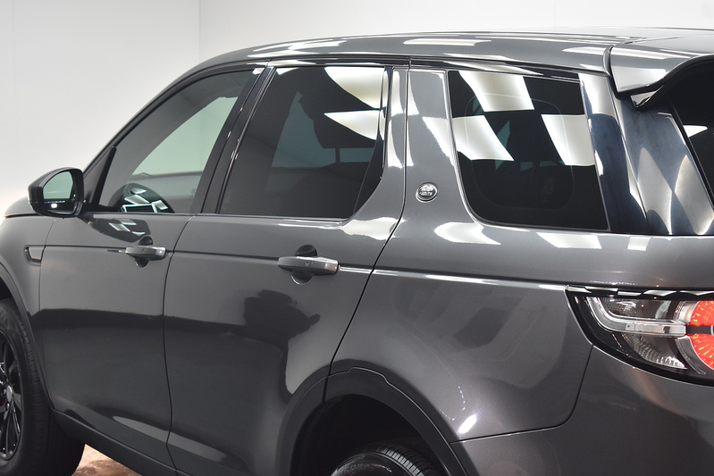 Land Rover Discovery Sport TD4 SE Tech - U6211