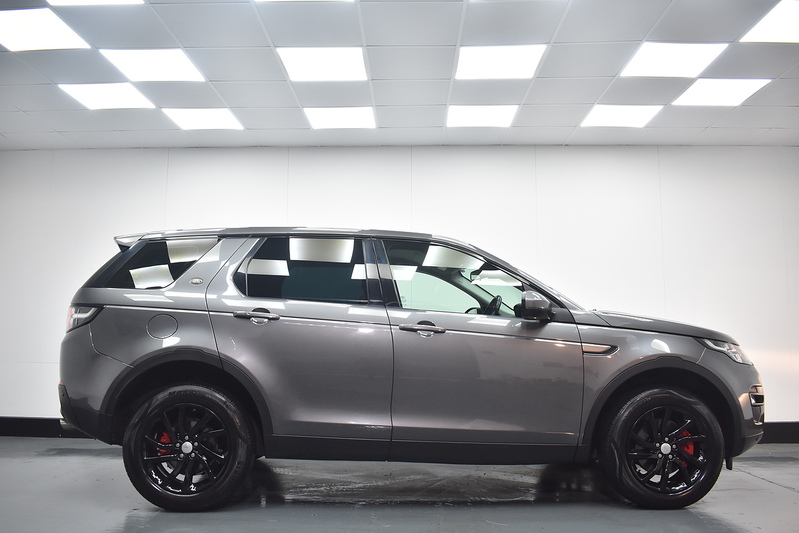 Land Rover Discovery Sport TD4 SE Tech - U6211