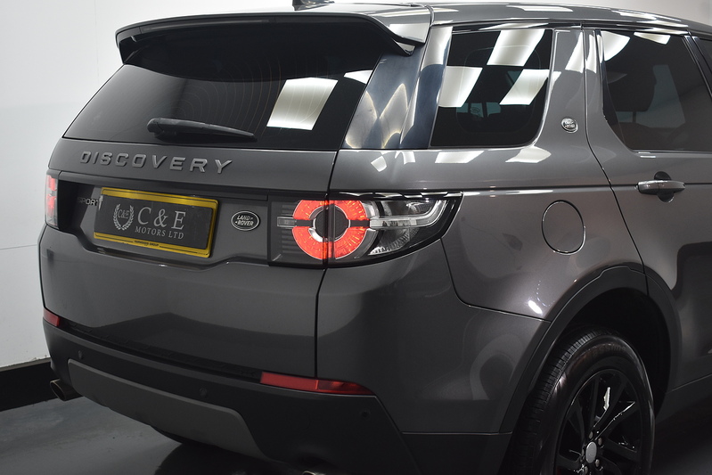 Land Rover Discovery Sport TD4 SE Tech - U6211
