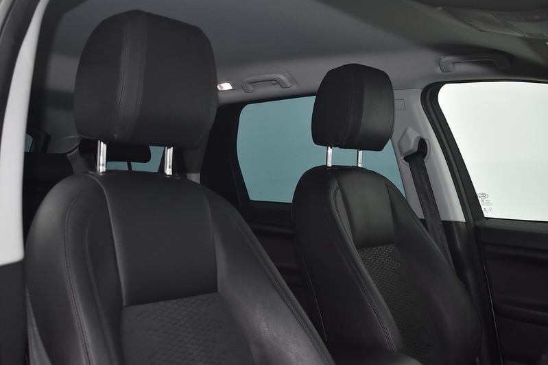 Land Rover Discovery Sport TD4 SE Tech - U6211