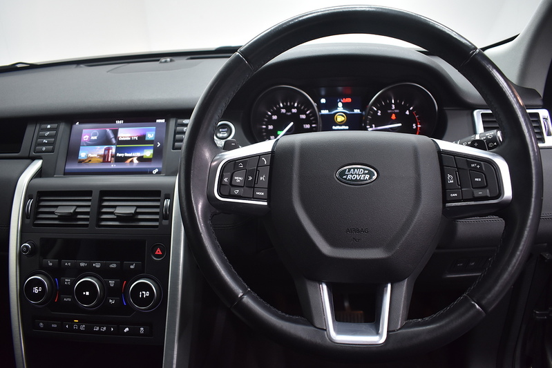 Land Rover Discovery Sport TD4 SE Tech - U6211