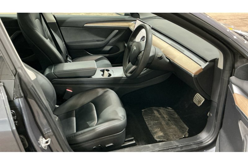 Tesla Model 3 Performance - U6212