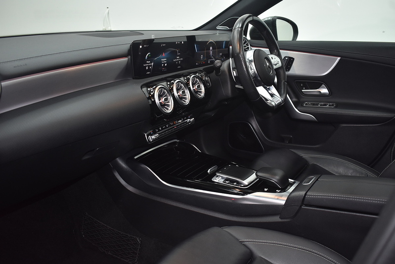 Mercedes-Benz A Class A35 AMG - U6216