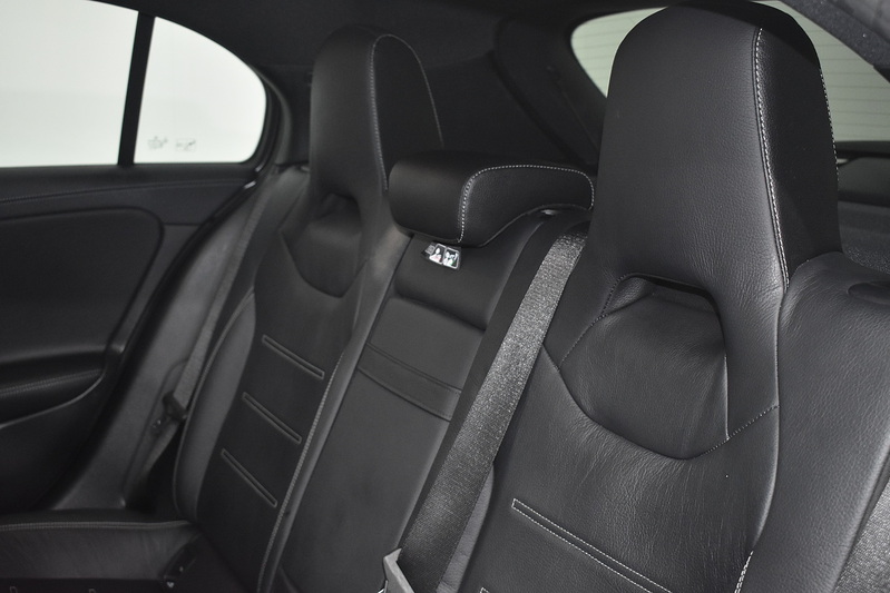 Mercedes-Benz A Class A35 AMG - U6216