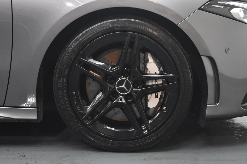 Mercedes-Benz A Class A35 AMG - U6216