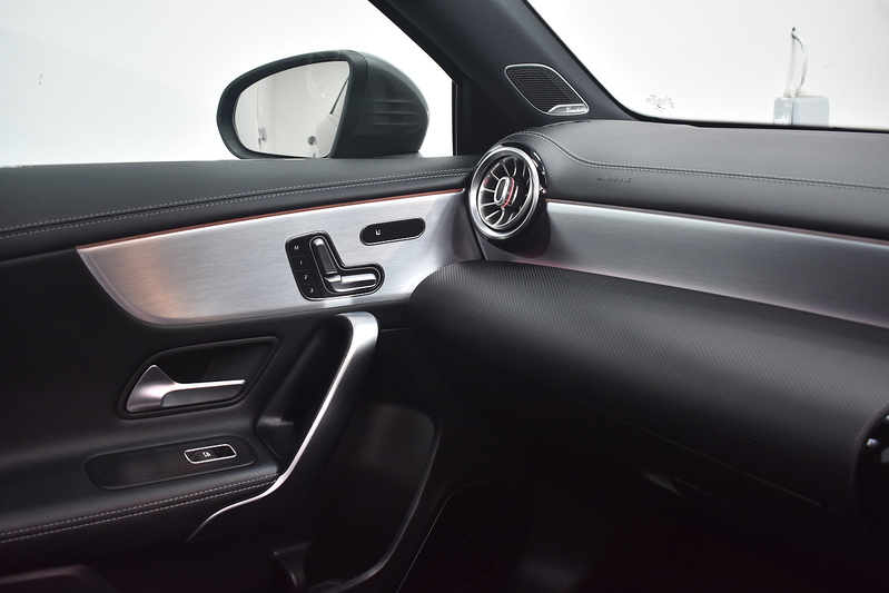 Mercedes-Benz A Class A35 AMG - U6216
