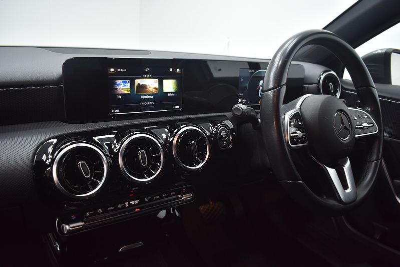 Mercedes-Benz A Class A200 Sport - U6224