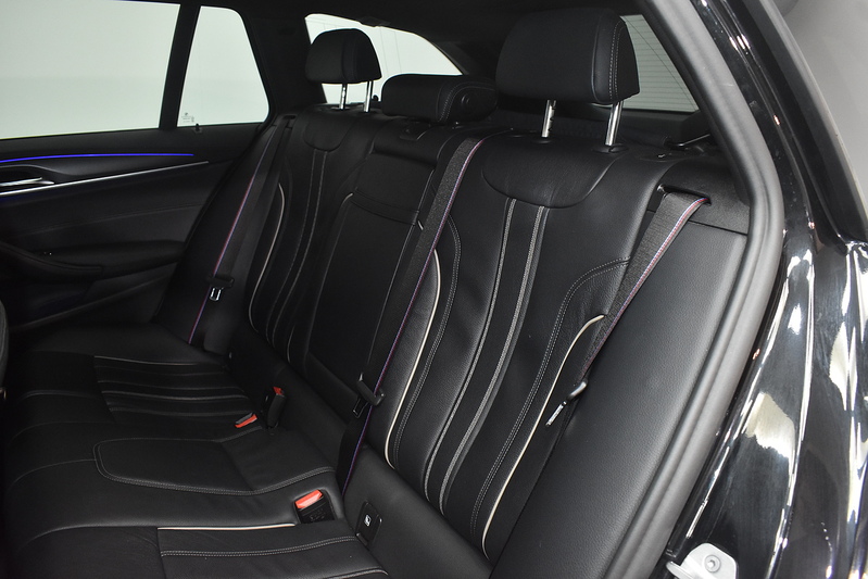 BMW 5 Series 520d MHT M Sport - U6225