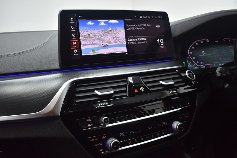 BMW 5 Series 520d MHT M Sport - U6225