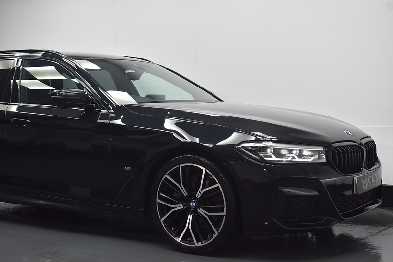 BMW 5 Series 520d MHT M Sport - U6225