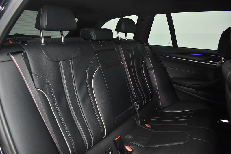 BMW 5 Series 520d MHT M Sport - U6225