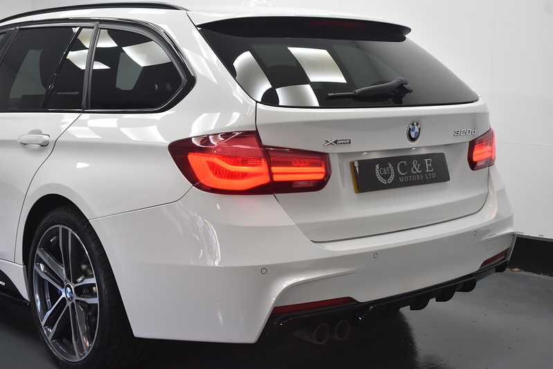 BMW 3 Series 320d M Sport Shadow Edition - U6226