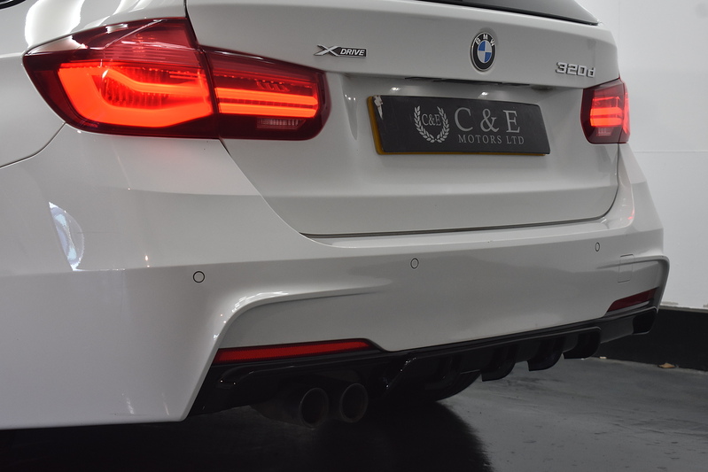 BMW 3 Series 320d M Sport Shadow Edition - U6226