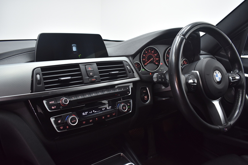 BMW 3 Series 320d M Sport Shadow Edition - U6226
