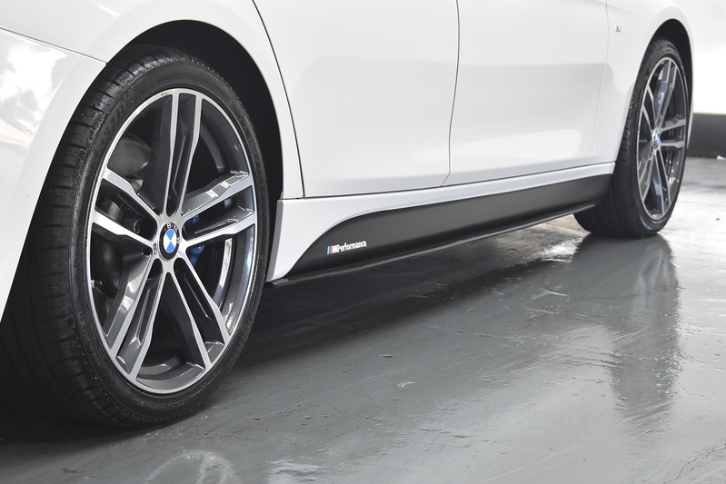 BMW 3 Series 320d M Sport Shadow Edition - U6226