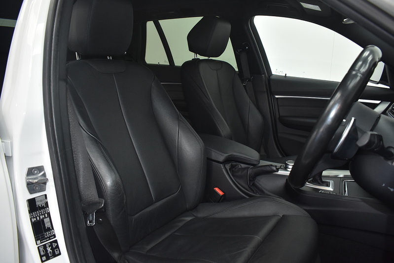 BMW 3 Series 320d M Sport Shadow Edition - U6226