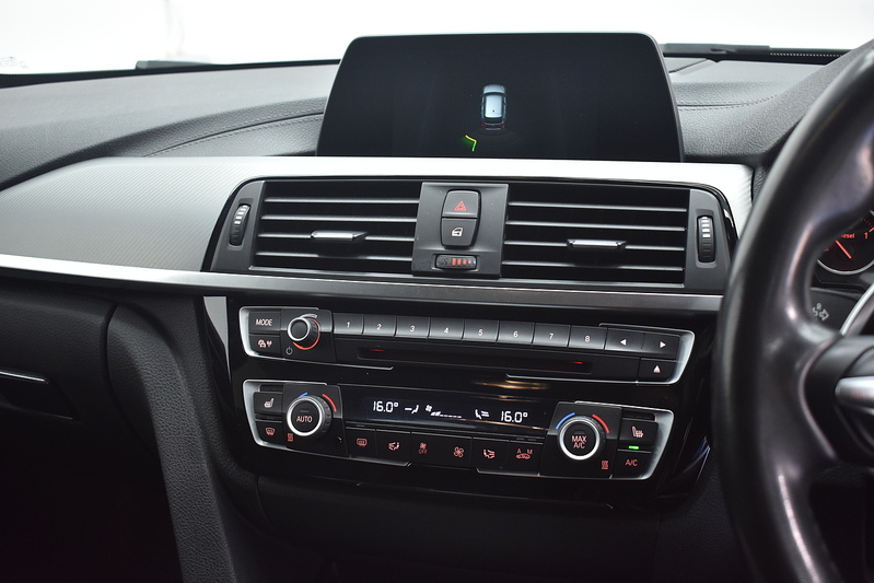 BMW 3 Series 320d M Sport Shadow Edition - U6226