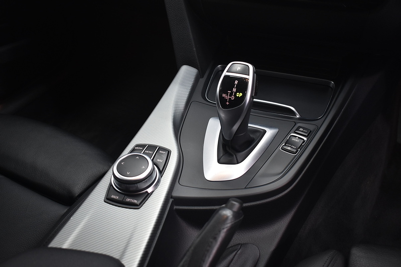 BMW 3 Series 320d M Sport Shadow Edition - U6226
