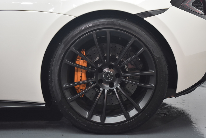 McLaren 570S V8 Ssg - U6230