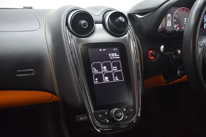 McLaren 570S V8 Ssg - U6230