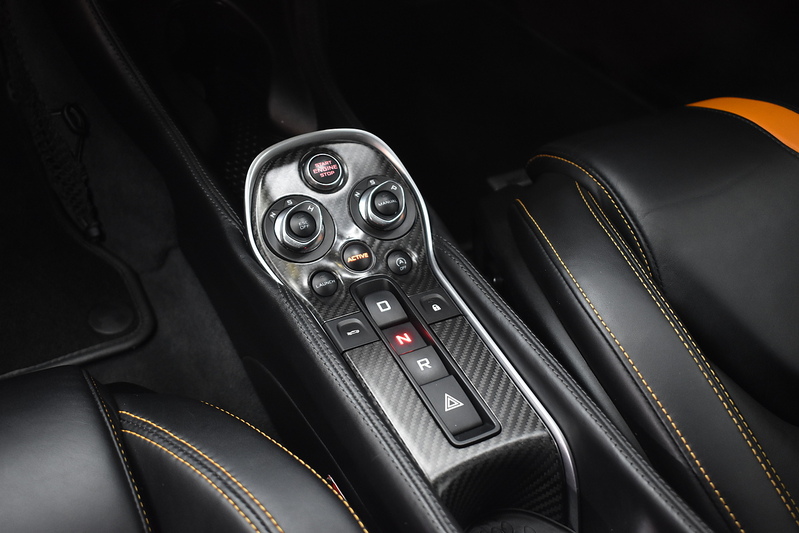 McLaren 570S V8 Ssg - U6230