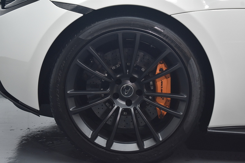 McLaren 570S V8 Ssg - U6230