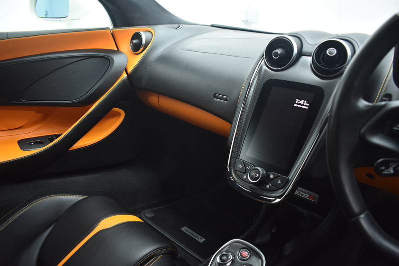 McLaren 570S V8 Ssg - U6230