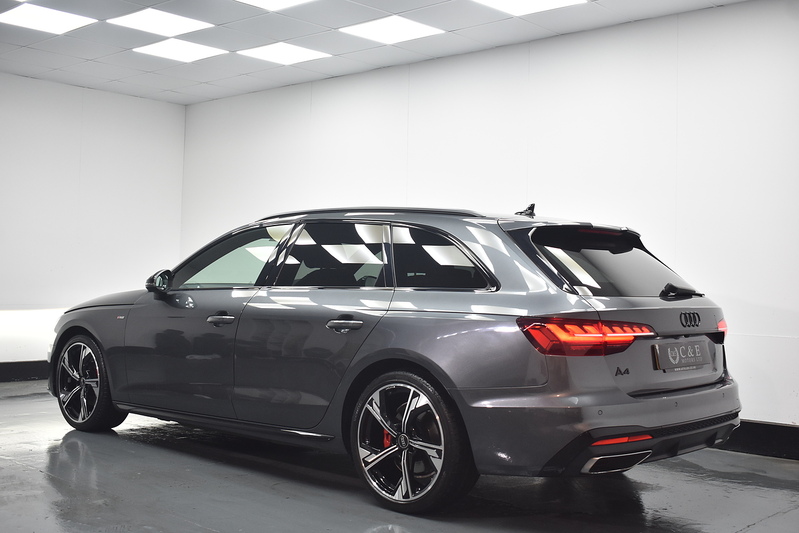 Audi A4 Avant TFSI Black Edition - U6238