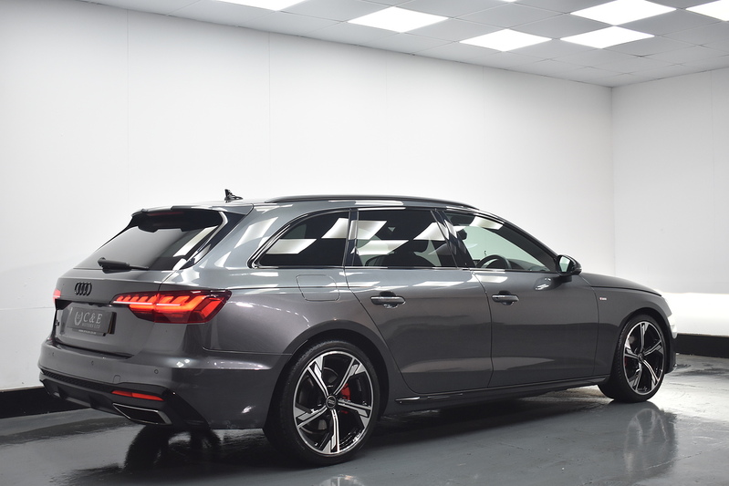 Audi A4 Avant TFSI Black Edition - U6238