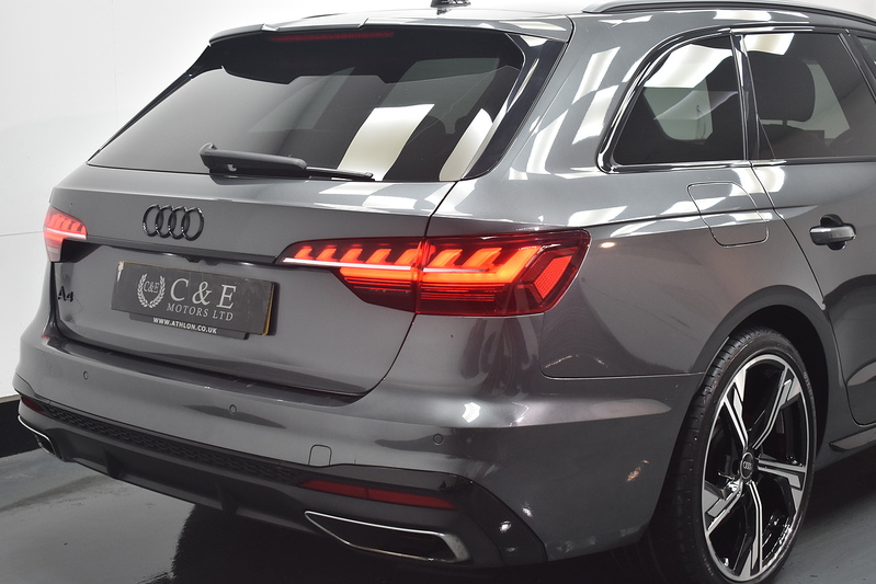 Audi A4 Avant TFSI Black Edition - U6238