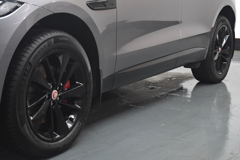 Jaguar F-PACE D200 MHEV R-Dynamic Black - U6252
