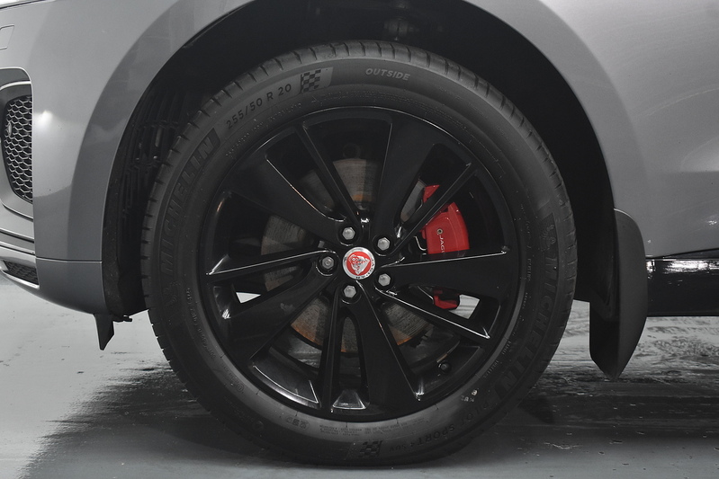 Jaguar F-PACE D200 MHEV R-Dynamic Black - U6252