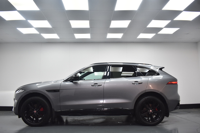 Jaguar F-PACE D200 MHEV R-Dynamic Black - U6252